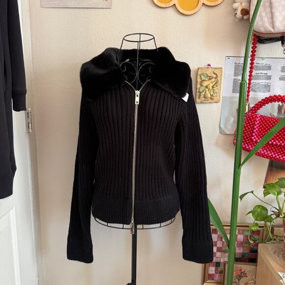 cliche Jackets & Blazers - Cliche Faux Fur Collar Knit Zip Up Jacket M